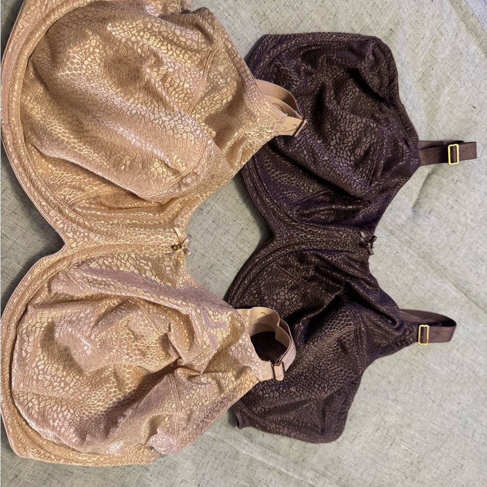 Lilyette Lace Detail Bra 40DDD 2bras (brown and cream.